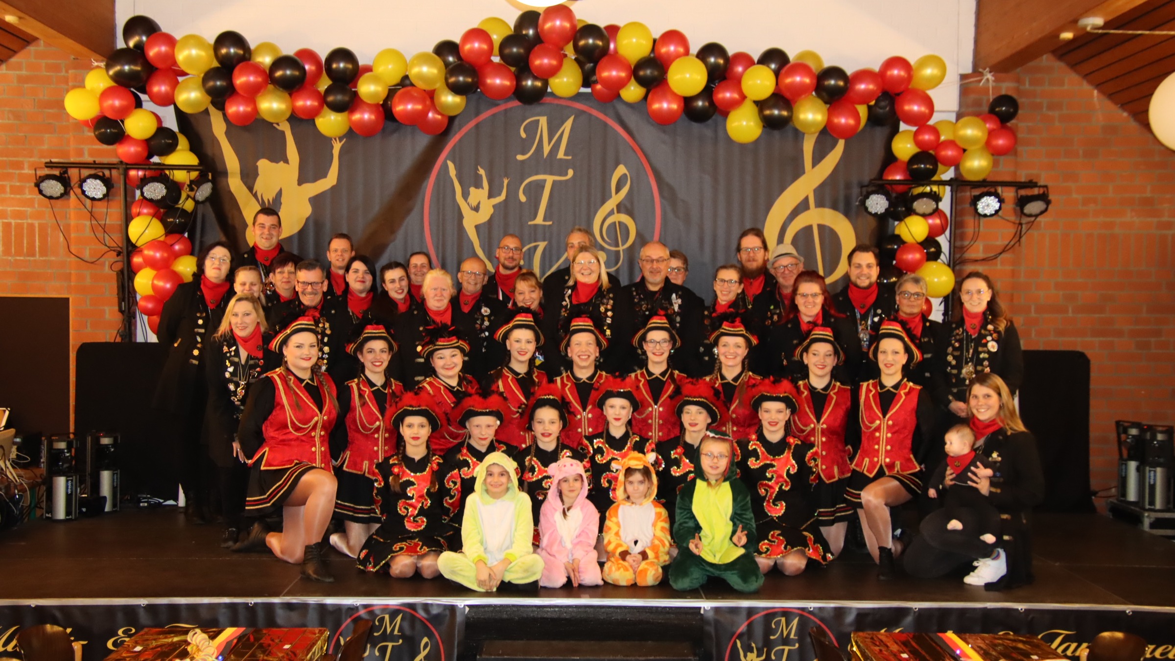 MTV Bochum Tanzverein - Gruppenbild Tanzveranstaltung